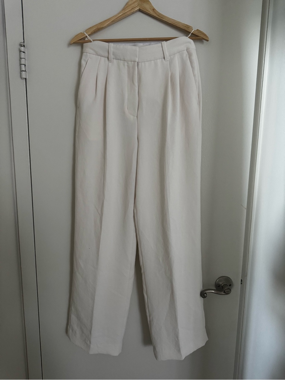 Aritzia The Effortless Pant - Crepette